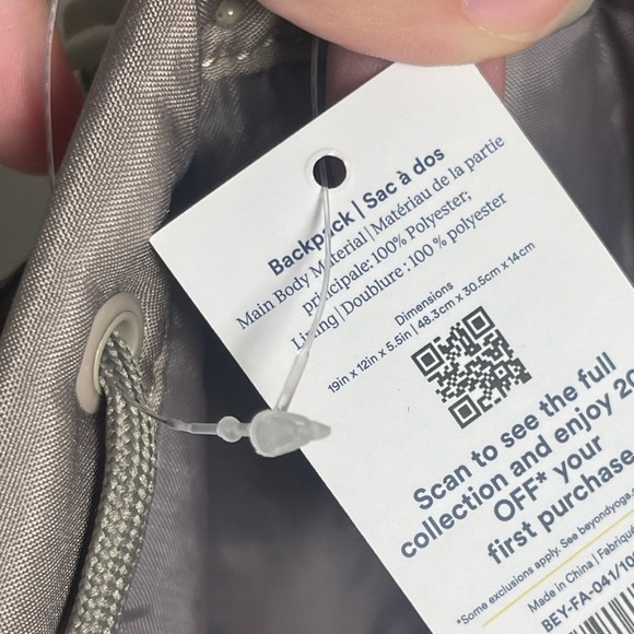 Beyond Yoga | Taupe Convertible Bag Backpack Athleisure Yoga Gym Practical - Picture 10 of 13